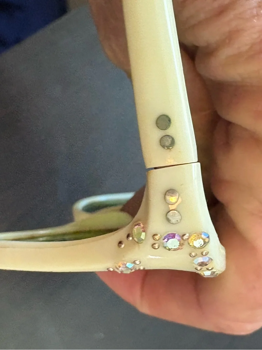 Vtg Italian cat eye sunglasses cream rhinestone accents green lens made in Italy